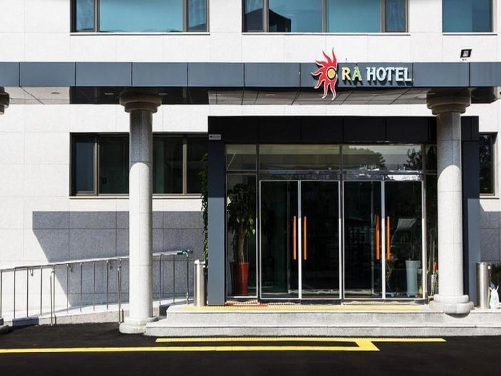 Ra Tourist Hotel Jeju Extérieur photo