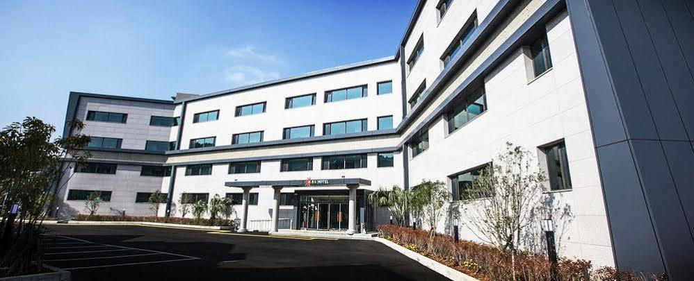 Ra Tourist Hotel Jeju Extérieur photo