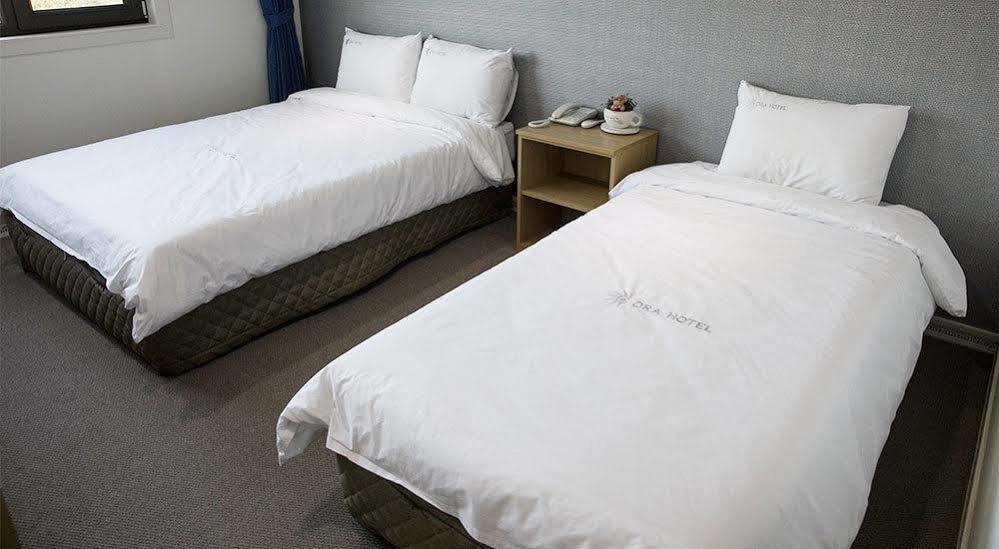 Ra Tourist Hotel Jeju Extérieur photo