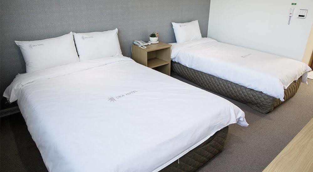 Ra Tourist Hotel Jeju Extérieur photo