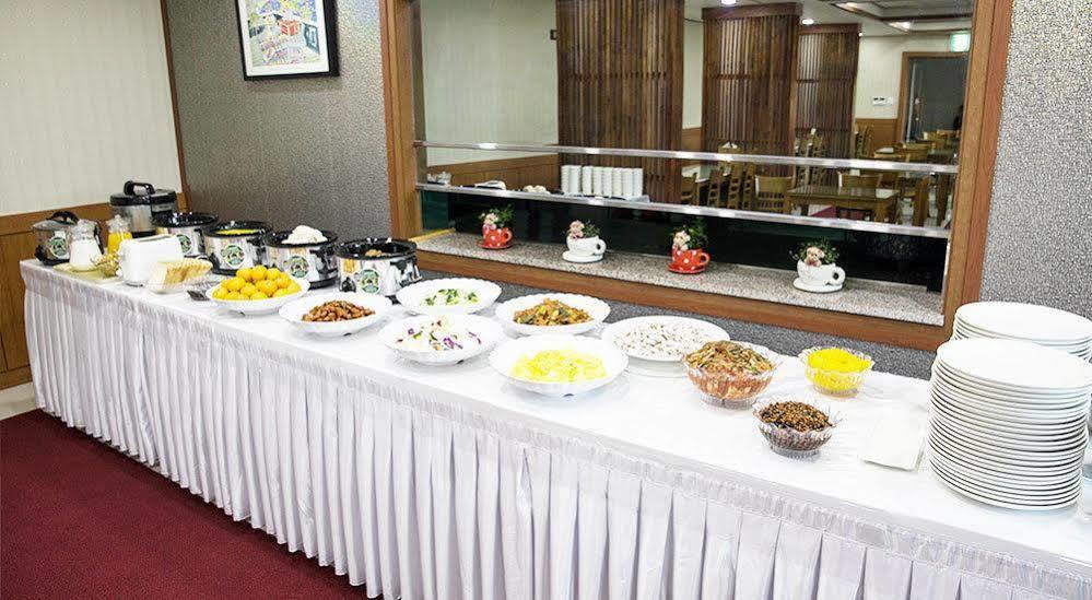 Ra Tourist Hotel Jeju Extérieur photo