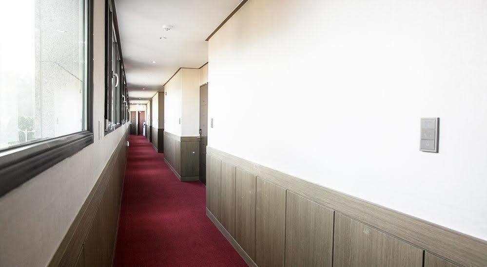Ra Tourist Hotel Jeju Extérieur photo